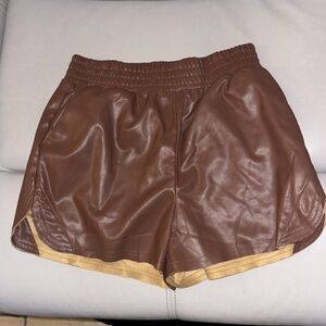 NEW EE:Some Brown Faux Leather Shorts Pockets Fall Winter Ready Size Small New